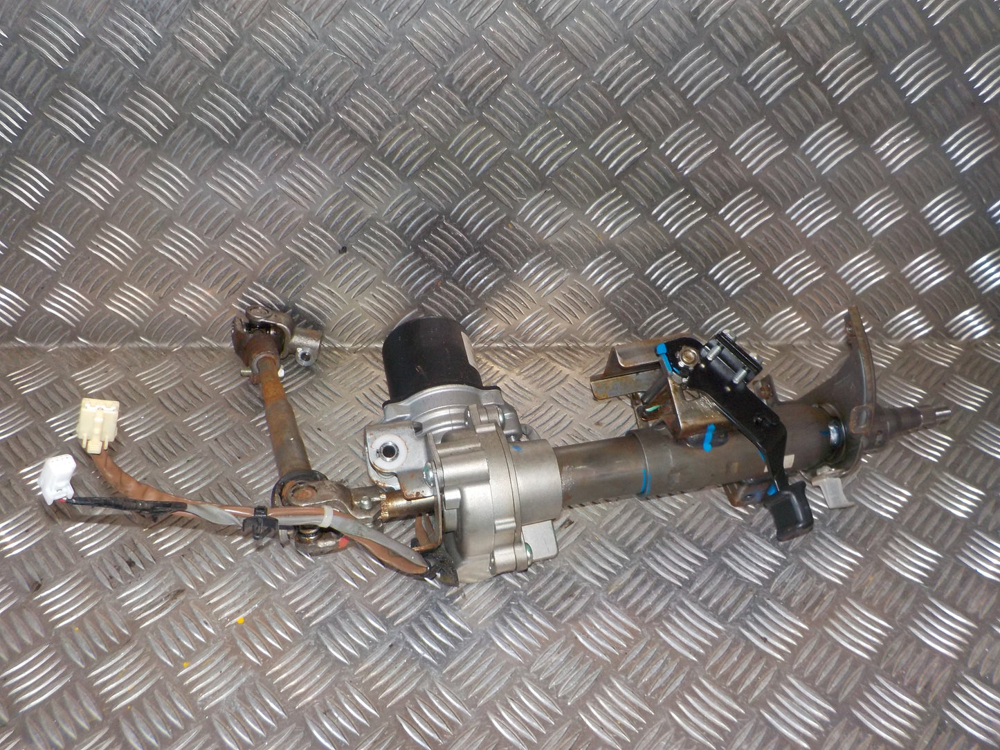 Toyota Aygo Ratstamme M/El-Servo Med OEM Nr. 452500H041 Fra Toyota Ophugger