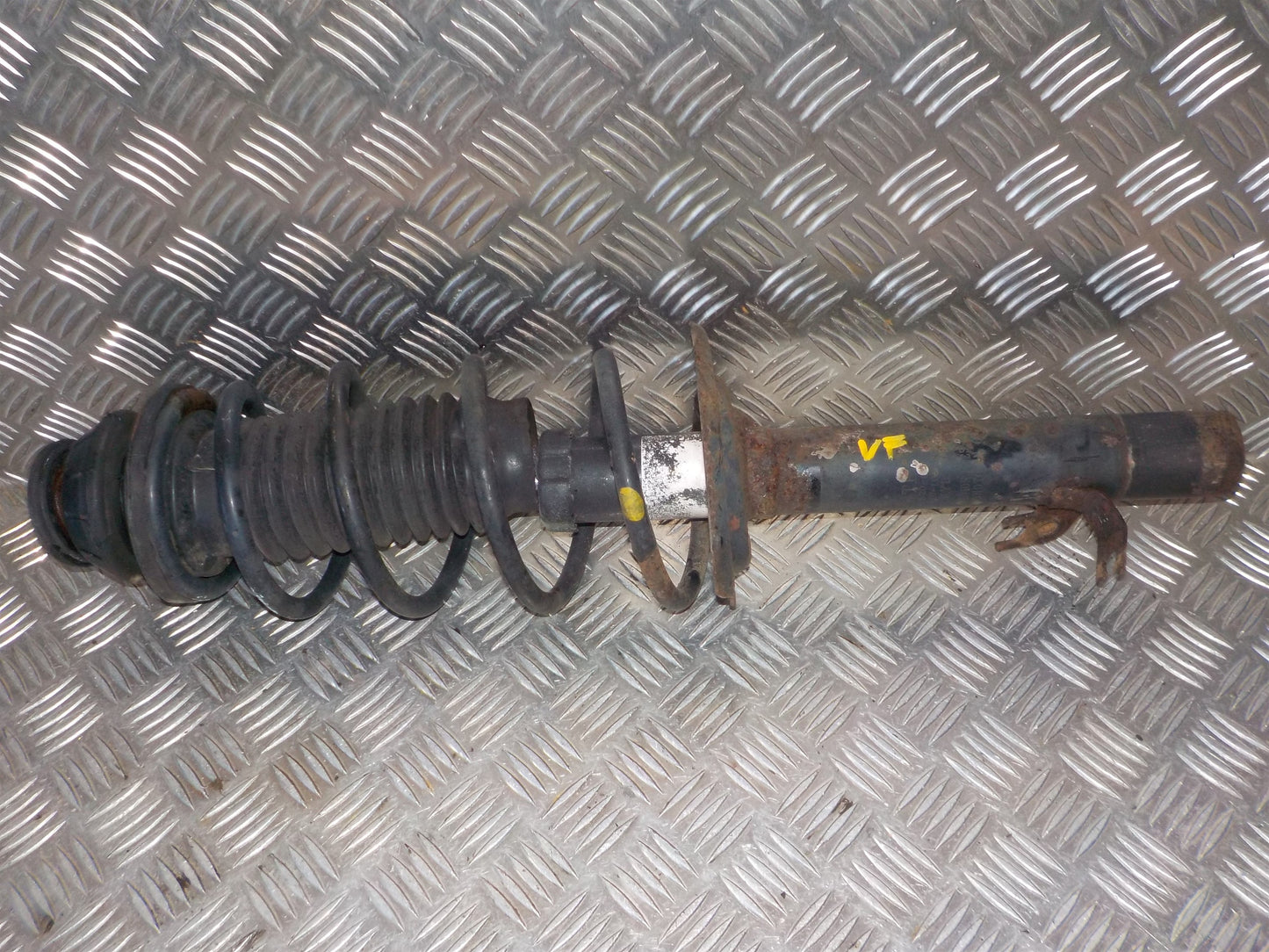 Toyota Aygo Fjederben For V Med OEM Nr. 485200H020 Fra Toyota Ophugger