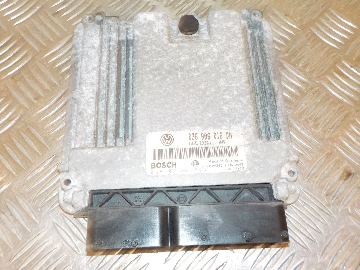 VW Caddy 2K Motorstyring - Motorstyreboks - Injection Elboks Med OEM Nr. 03G906016DM Fra VW Ophugger