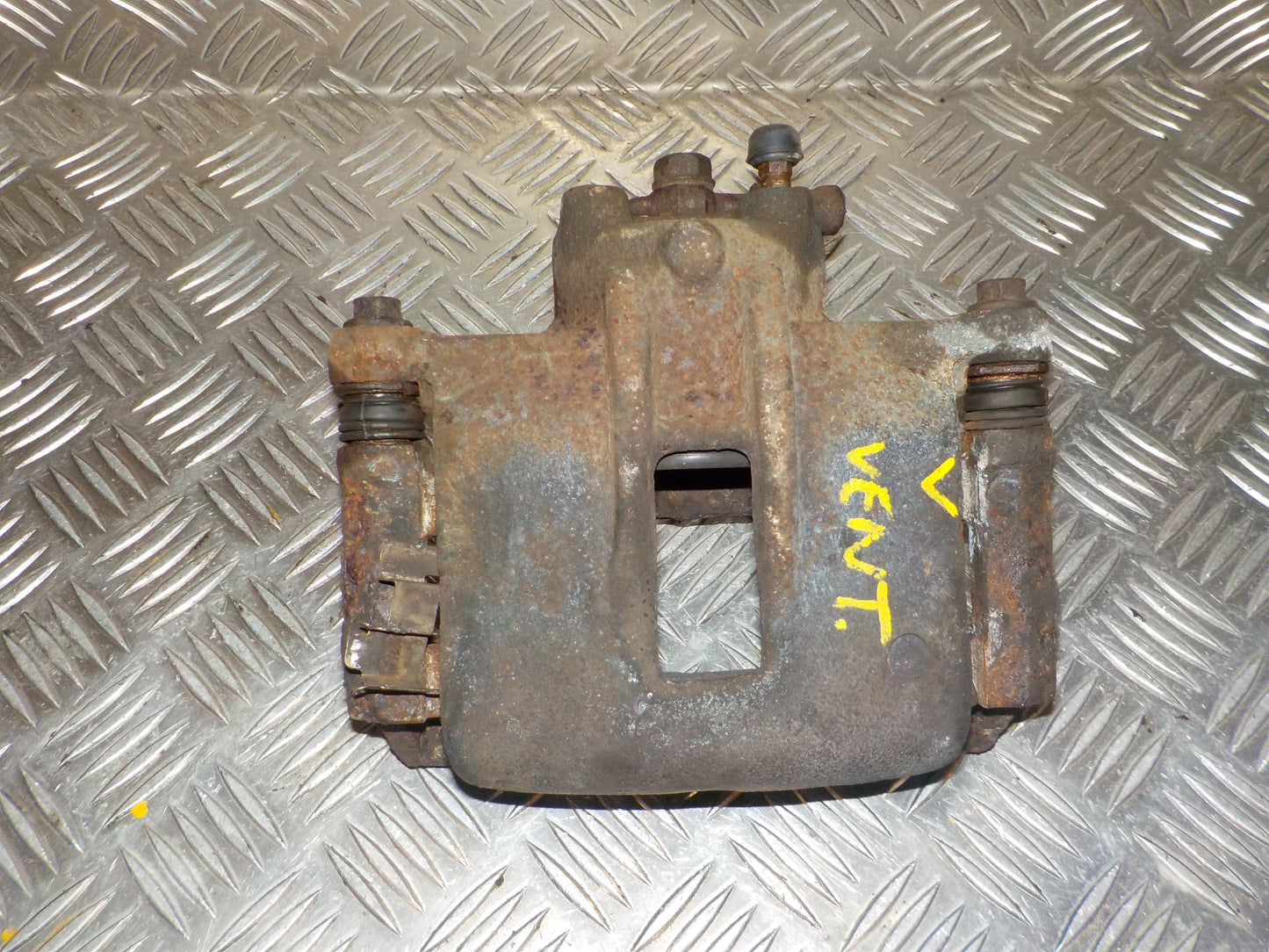 Toyota Corolla E12 Bremsekaliber VF Med OEM Nr. 4775002100 Fra Toyota Ophugger
