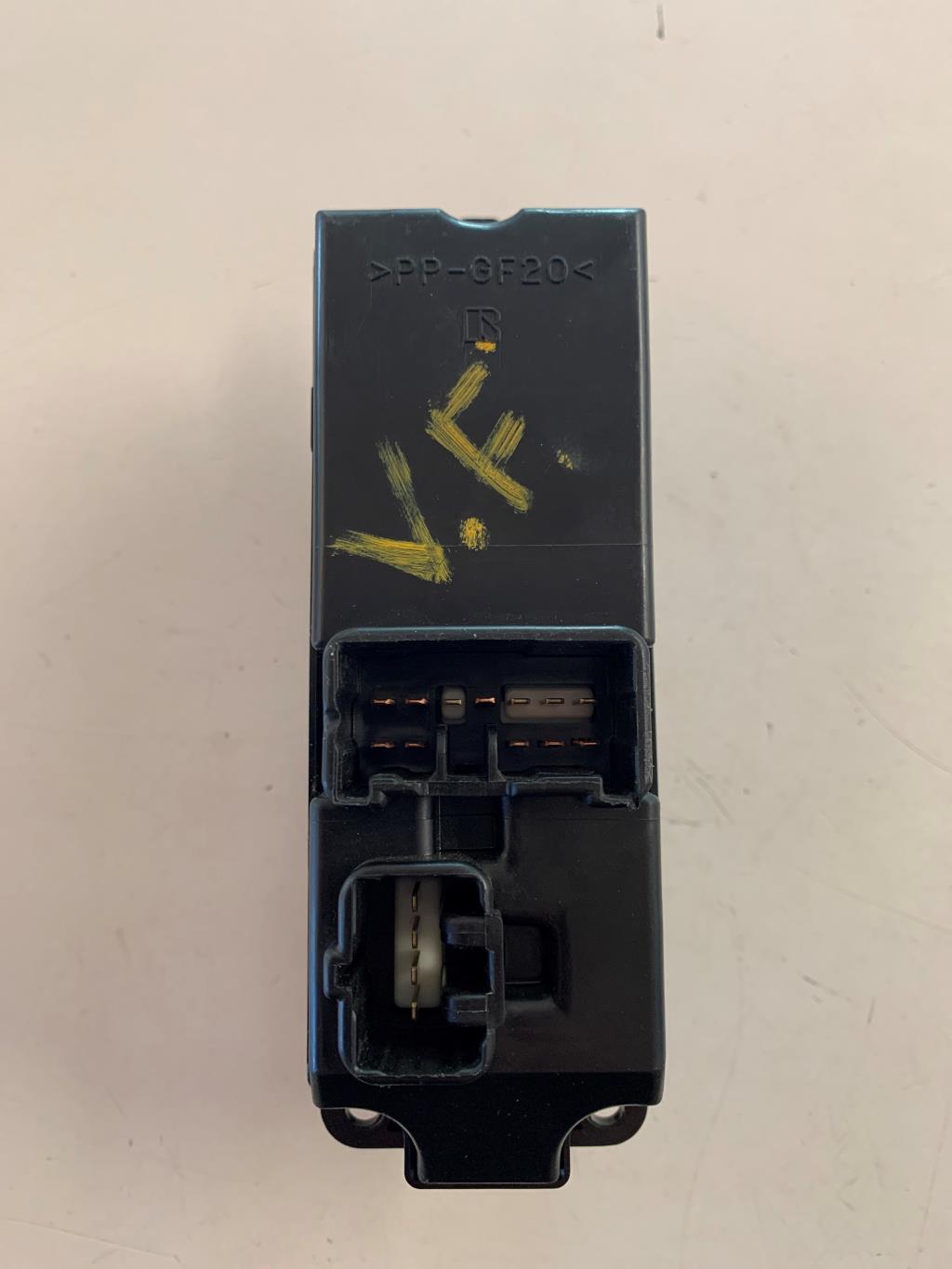 Mazda 6 GG/GY Kontakt Rudehejs Med OEM Nr. 514526 Fra Mazda Ophugger