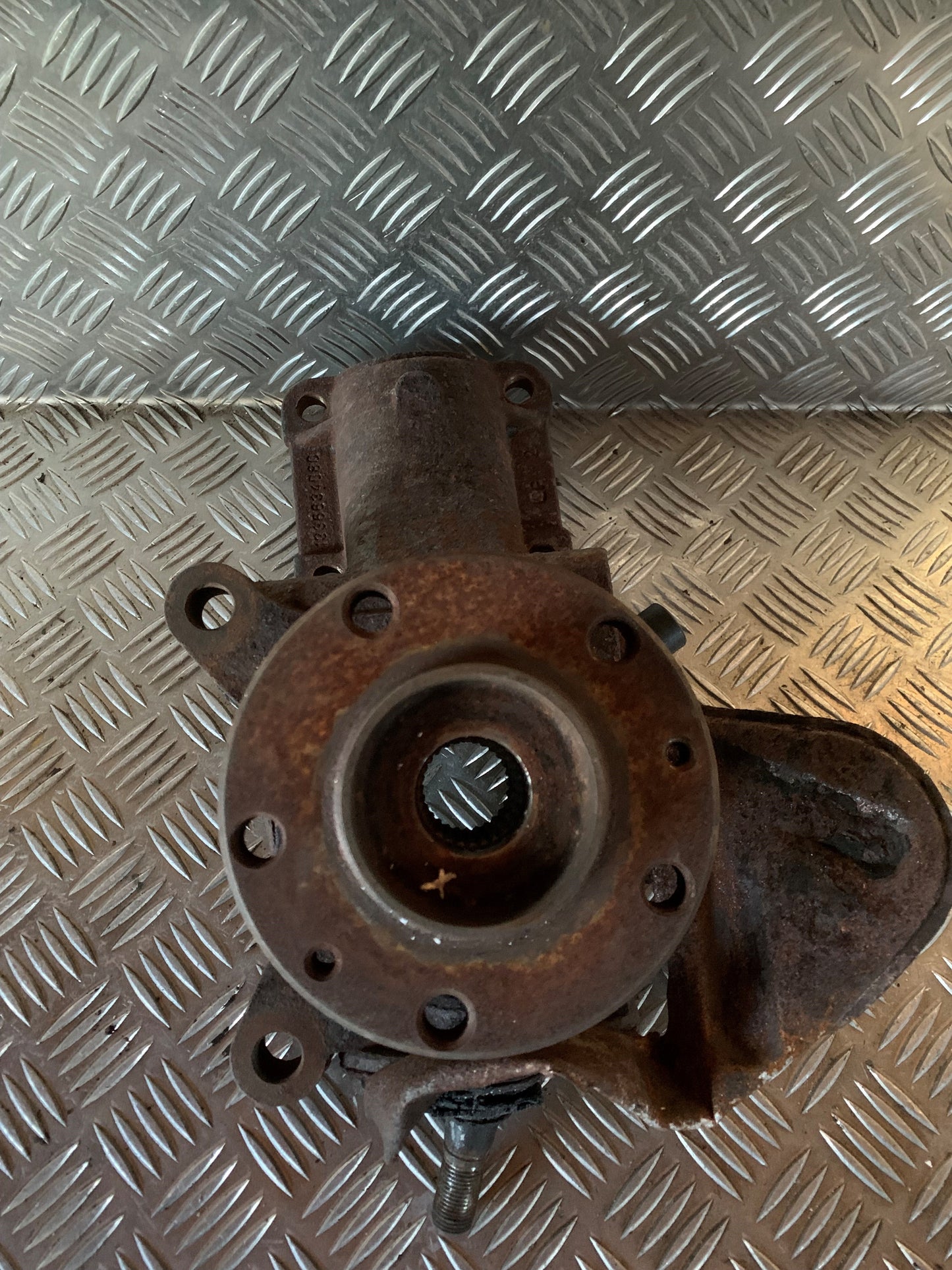 Peugeot Boxer Spindel For V Med OEM Nr. 364682 Fra Peugeot Ophugger