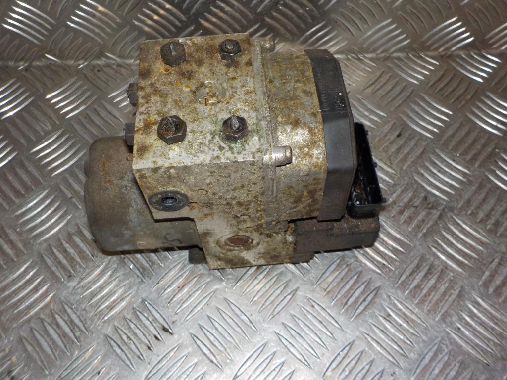 Audi A6 4B Abs Pumpe Med OEM Nr. 8E0614111Q Fra Audi Ophugger