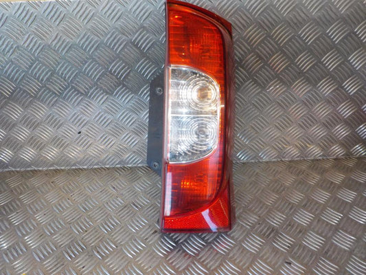 Peugeot Bipper Baglygte Med OEM Nr. 6350ET Fra Peugeot Ophugger