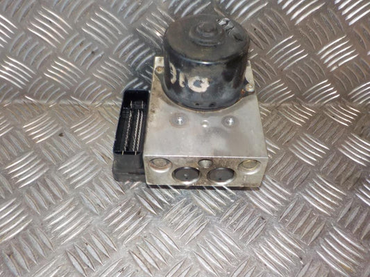 Ford Transit Connect Abs Pumpe Med OEM Nr. 1510720 Fra Ford Ophugger