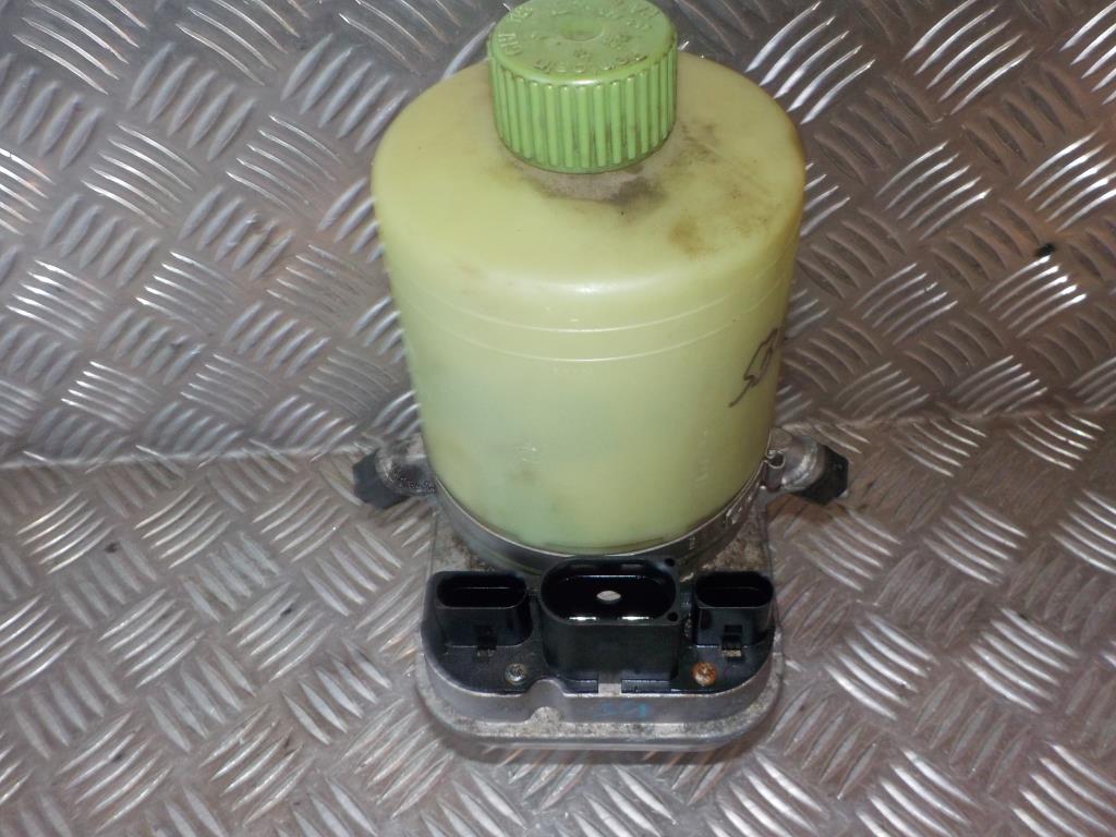 VW Polo 9N Servopumpe Med OEM Nr. 6R0423156C Fra VW Ophugger