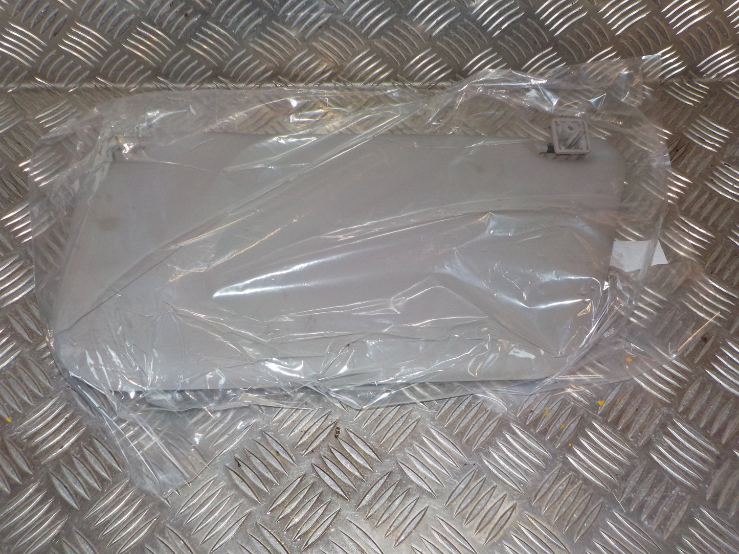 Ford Transit Connect Solskærm Med OEM Nr. 5118460 Fra Ford Ophugger