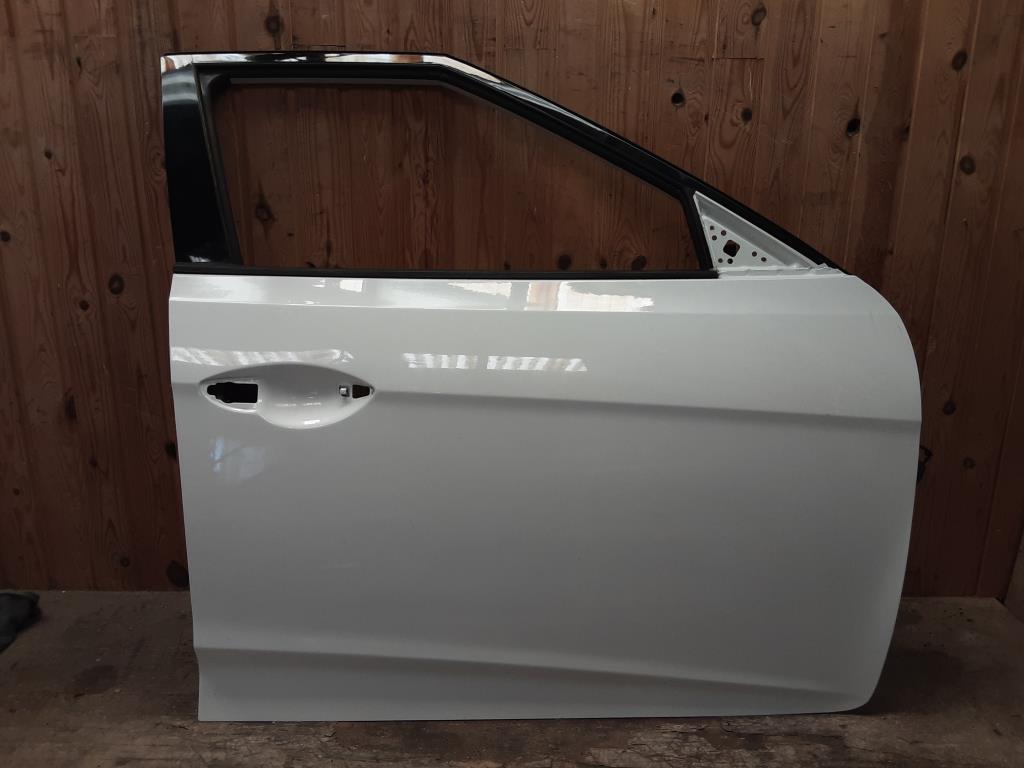 Hyundai Veloster Fordør H Med OEM Nr. 760042V010 Fra Hyundai Ophugger