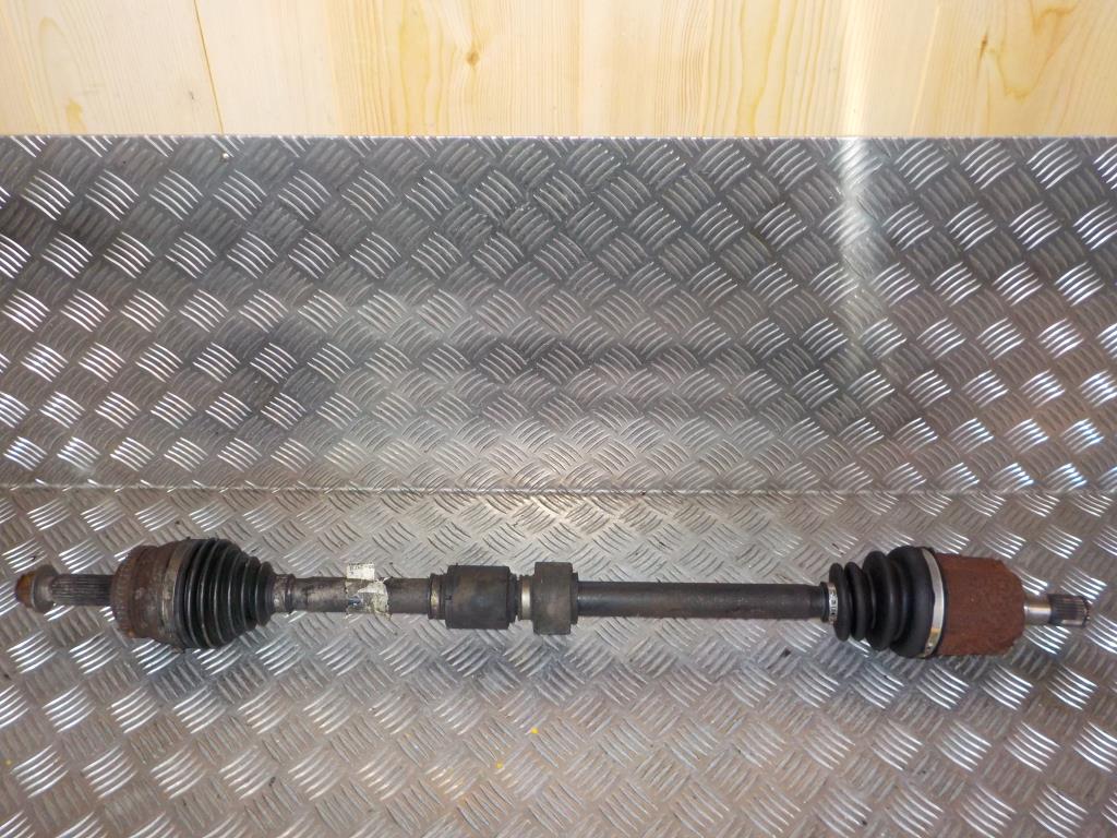 Kia Ceed Trækaksel For H Med OEM Nr. 495001H211 Fra Kia Ophugger