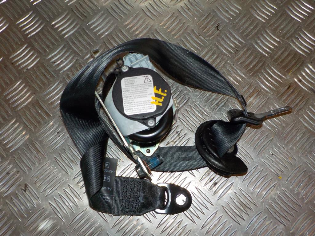 Kia Ceed Sikkerhedsseler For Med OEM Nr. 888201H000 Fra Kia Ophugger