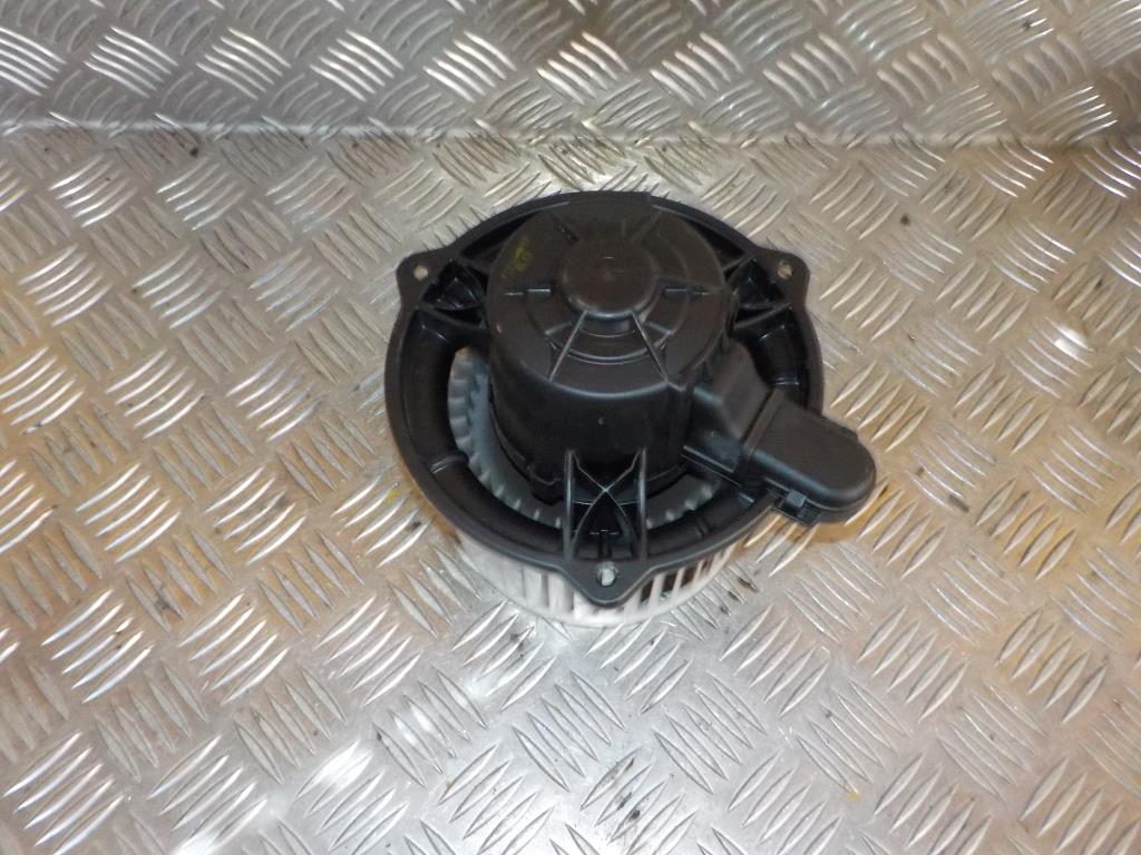 Kia Ceed Varmeblæser Med OEM Nr. 971132L000 Fra Kia Ophugger