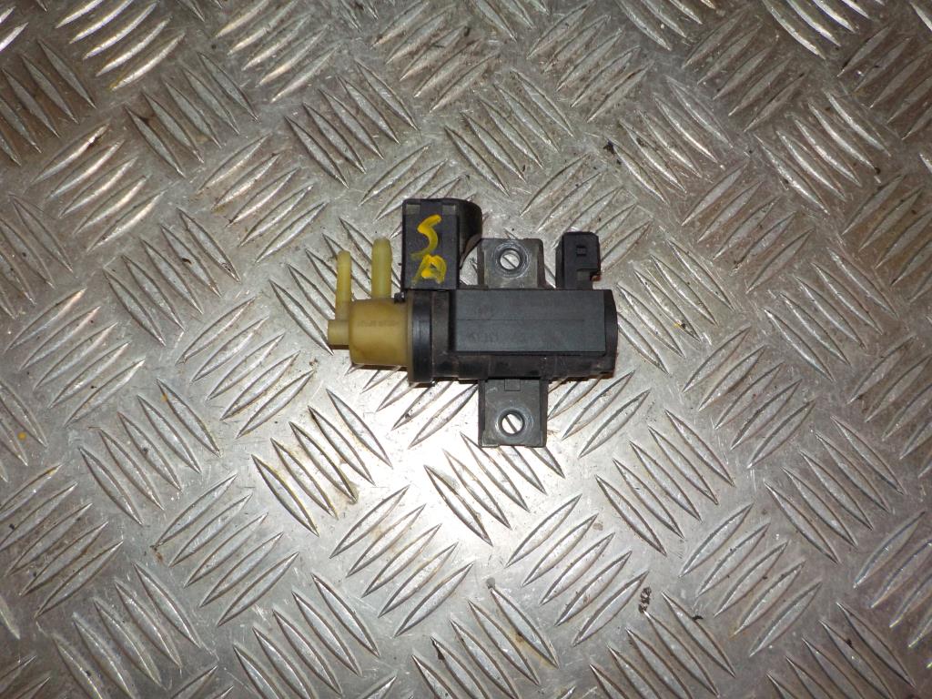 Renault Megane 3 Turbo Ladetrykreg Med OEM Nr. 8200790180 Fra Renault Ophugger