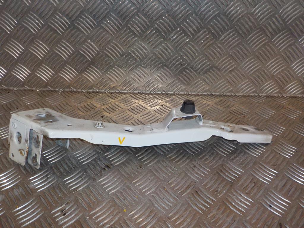 Renault Megane 3 Låseplade Med OEM Nr. 625135212R Fra Renault Ophugger