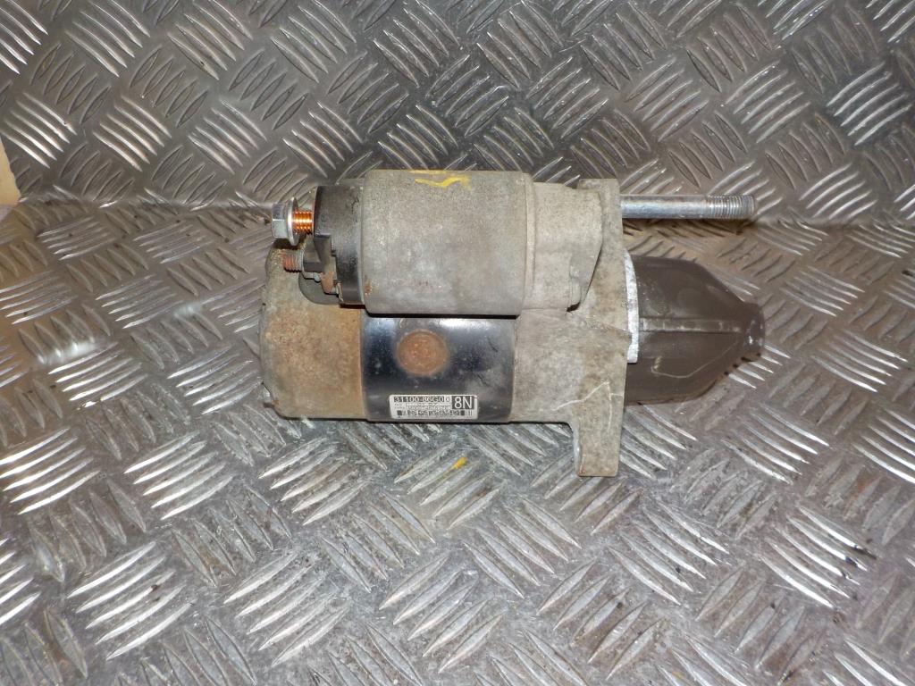Suzuki Swift Starter Med OEM Nr. 3110086G00 Fra Suzuki Ophugger