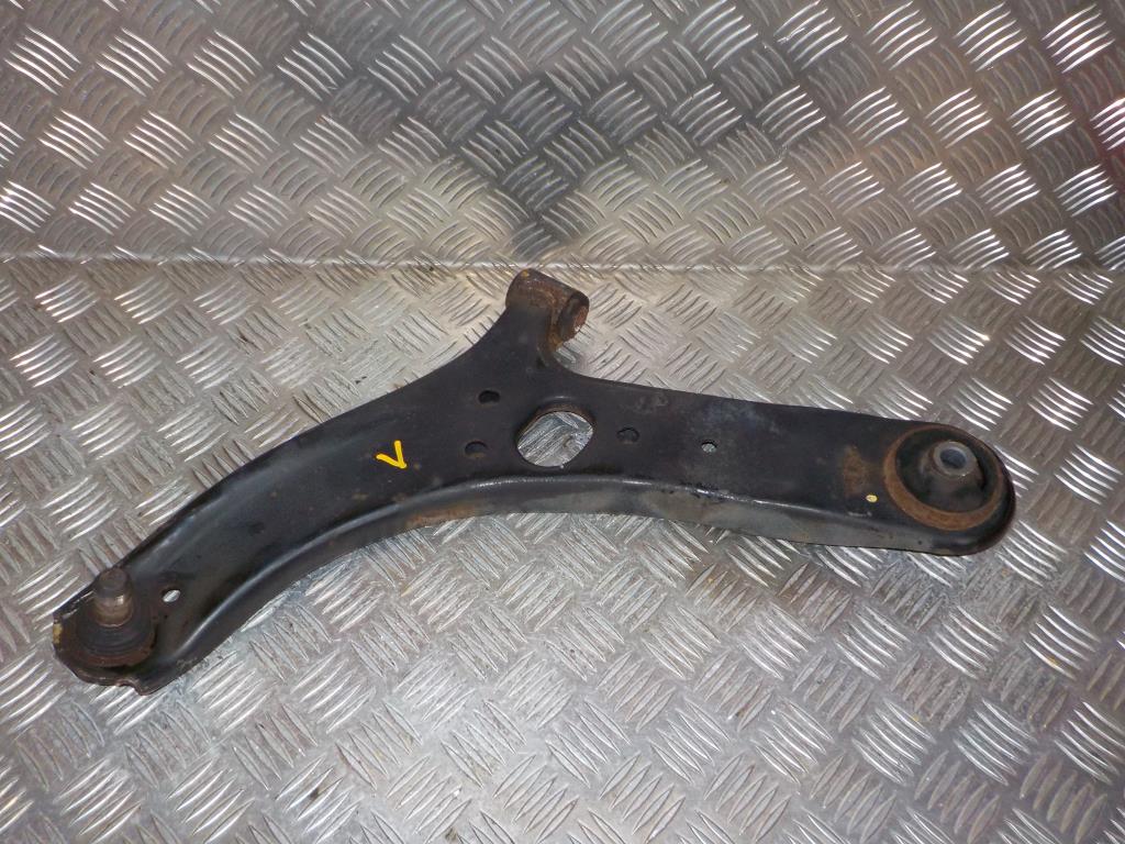 Kia Rio Ub Bærearm F.N. V Med OEM Nr. 545001W000 Fra Kia Ophugger