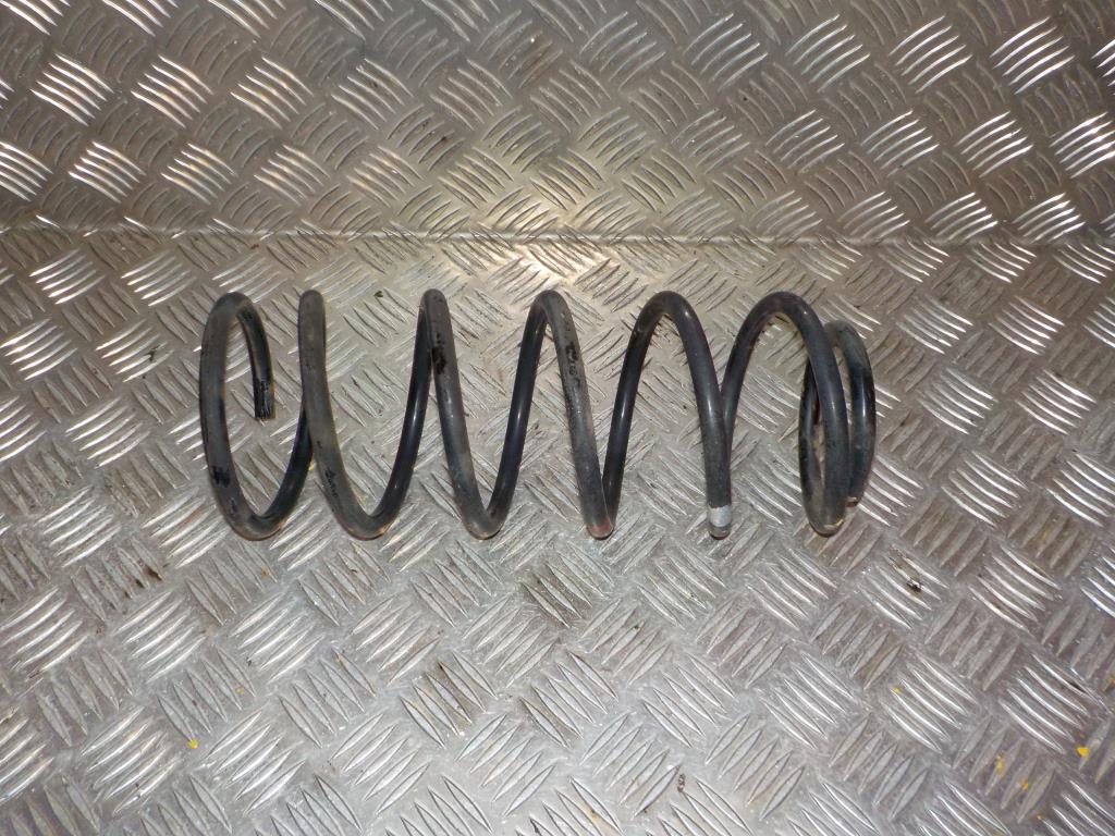 Kia Rio Ub Bagfjeder Spiral Med OEM Nr. 553301W000 Fra Kia Ophugger