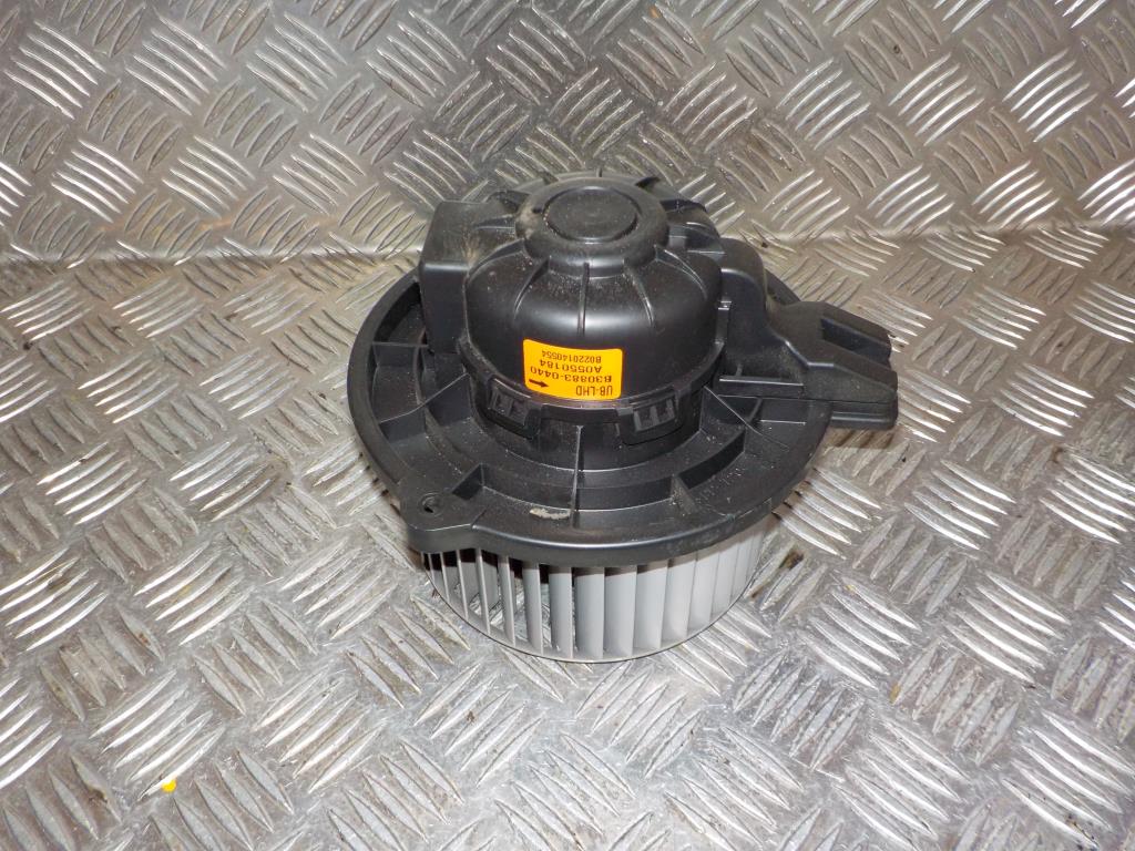 Kia Rio UB Varmeblæser Med OEM Nr. B308830440 Fra Kia Ophugger