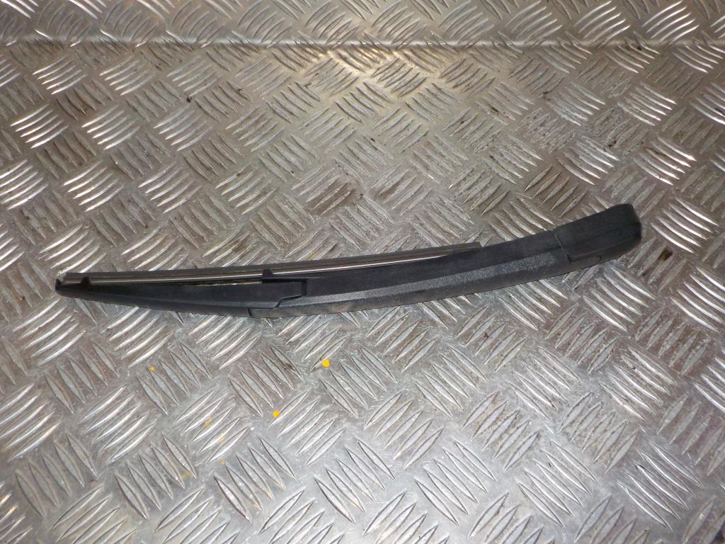 Kia Rio Ub Viskerarm Med OEM Nr. 988152P000 Fra Kia Ophugger