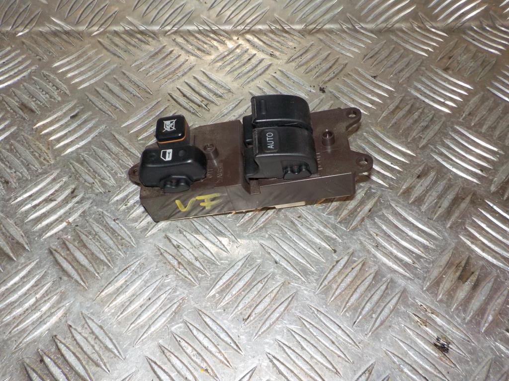 Toyota Yaris Fr. Kontakt Rudehejs Med OEM Nr. 848200D040 Fra Toyota Ophugger