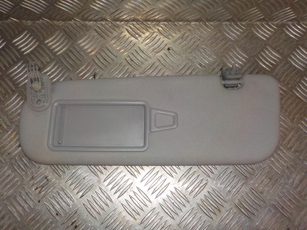 Hyundai Veloster Solskærm Med OEM Nr. 852102V220TX Fra Hyundai Ophugger