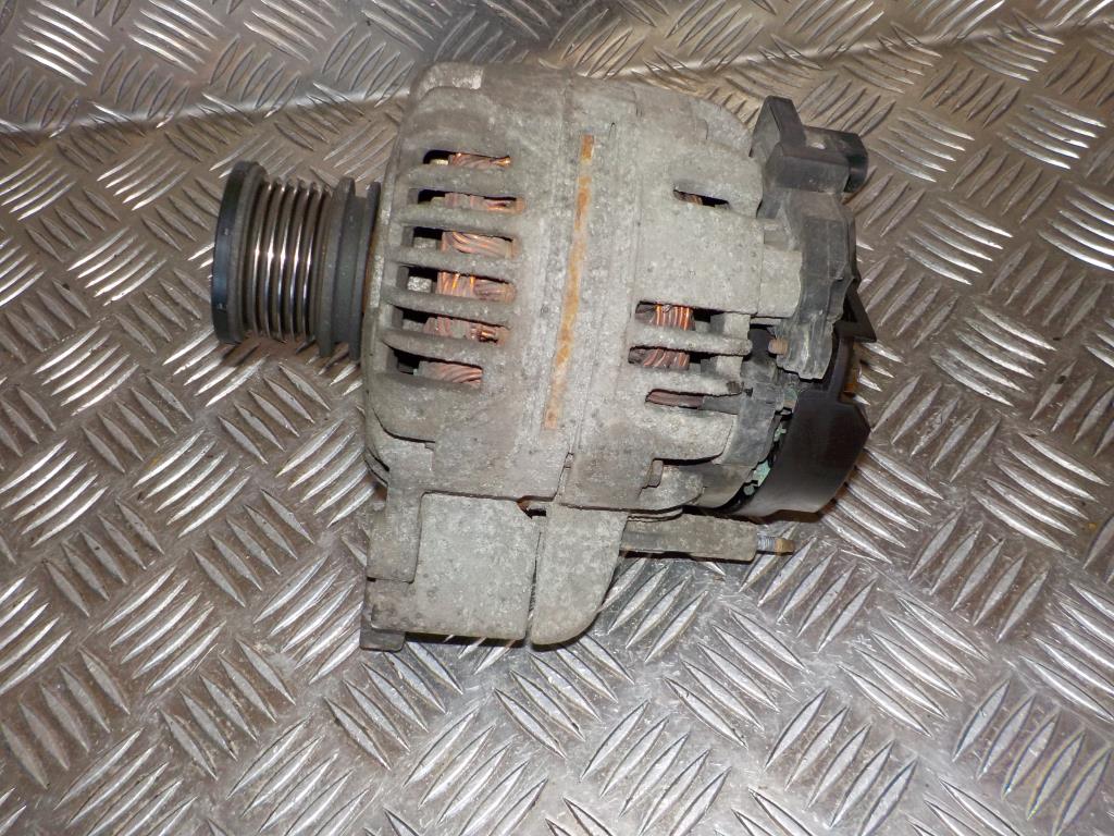 VW Polo 9N Generator Med OEM Nr. 045903023H Fra VW Ophugger