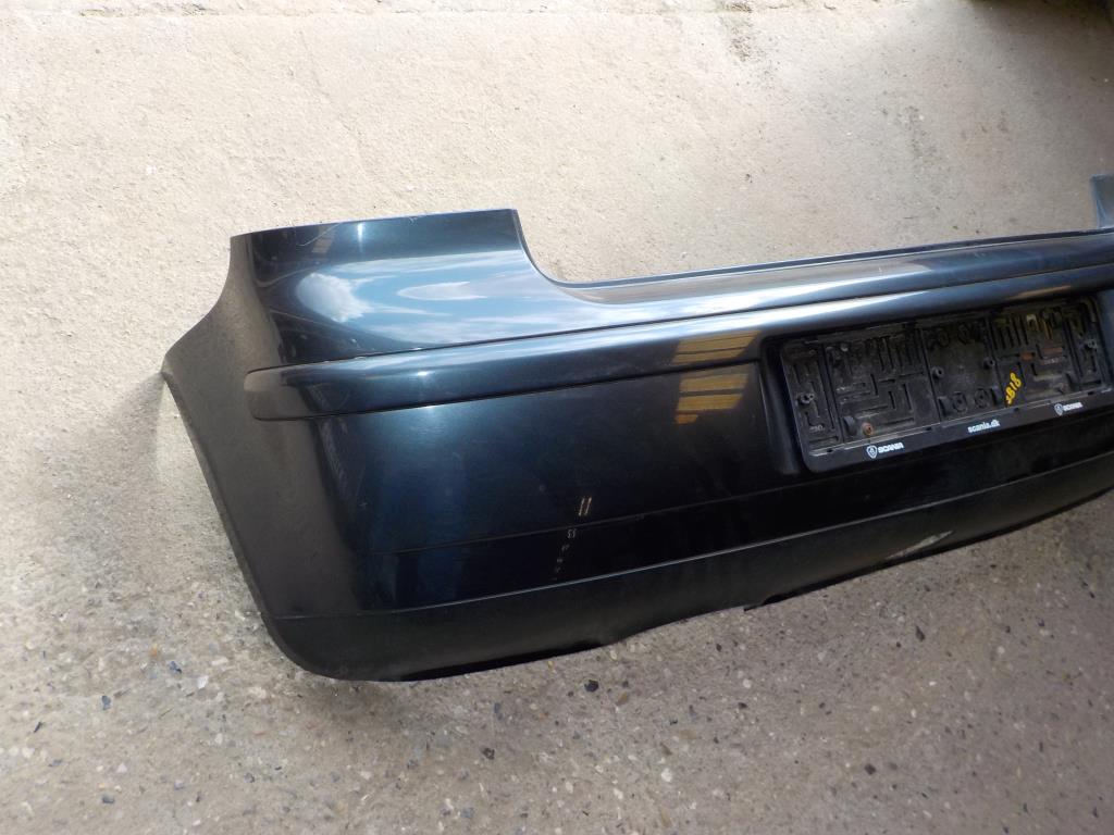 VW Polo 9N Bagkofanger Med OEM Nr. 6Q6807417 Fra VW Ophugger
