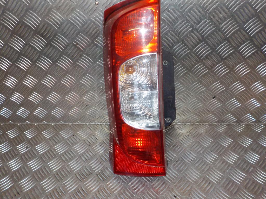 Peugeot Bipper Baglygte Med OEM Nr. 6350EV Fra Peugeot Ophugger