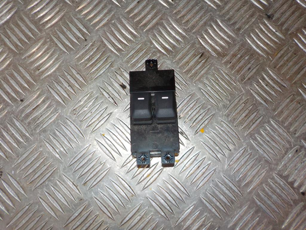 Kia Picanto Kontakt Rudehejs Med OEM Nr. 935701Y000 Fra Kia Ophugger