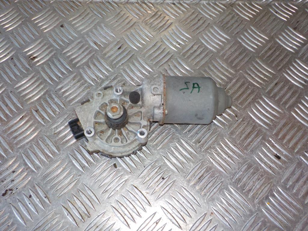 Toyota Yaris Viskermotor Med OEM Nr. 851100D080 Fra Toyota Ophugger