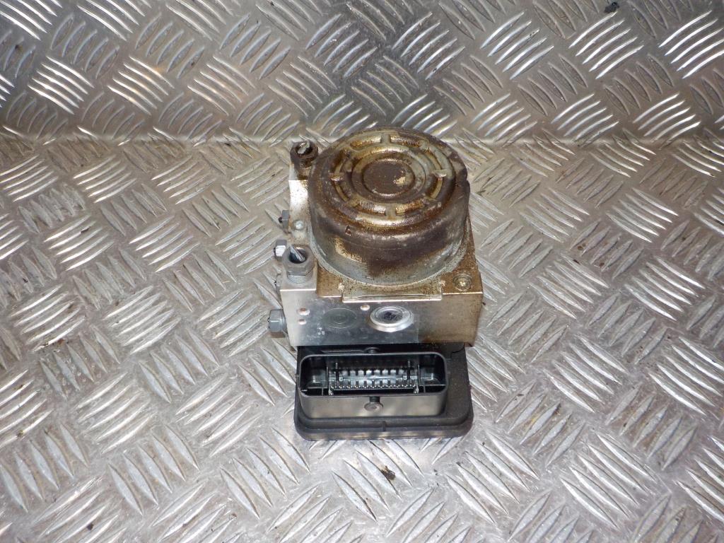 Peugeot 208 Abs Pumpe Med OEM Nr. 9804161580 Fra Peugeot Ophugger
