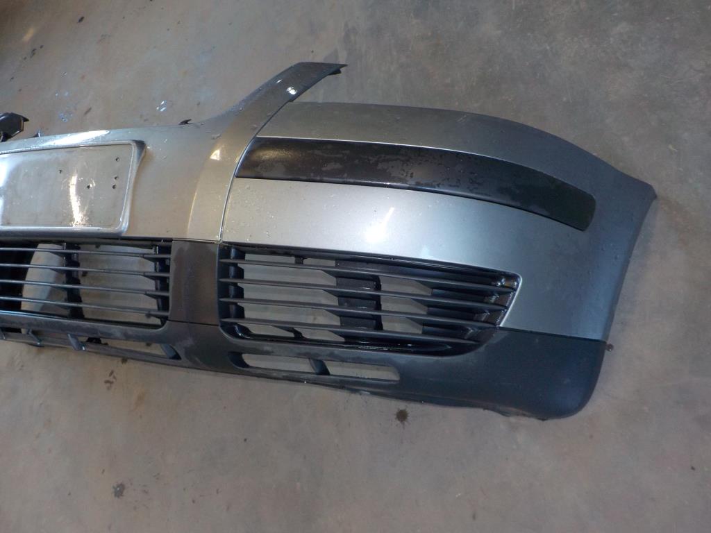 VW Passat 3B Forkofanger Med OEM Nr. 3B0807217K Fra VW Ophugger