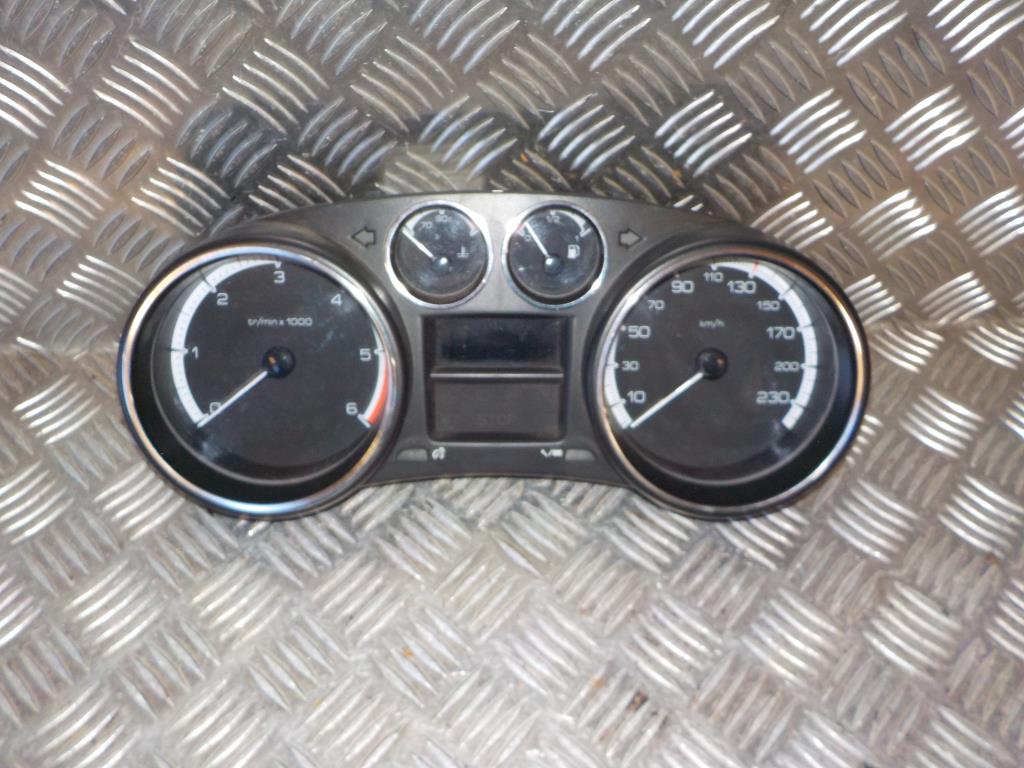 Peugeot 308 Speedometer - Instrument Med OEM Nr. 9666642180 Fra Peugeot Ophugger