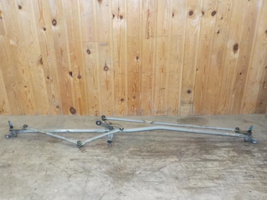 Peugeot 308 Viskertræk Med OEM Nr. 6405HY Fra Peugeot Ophugger