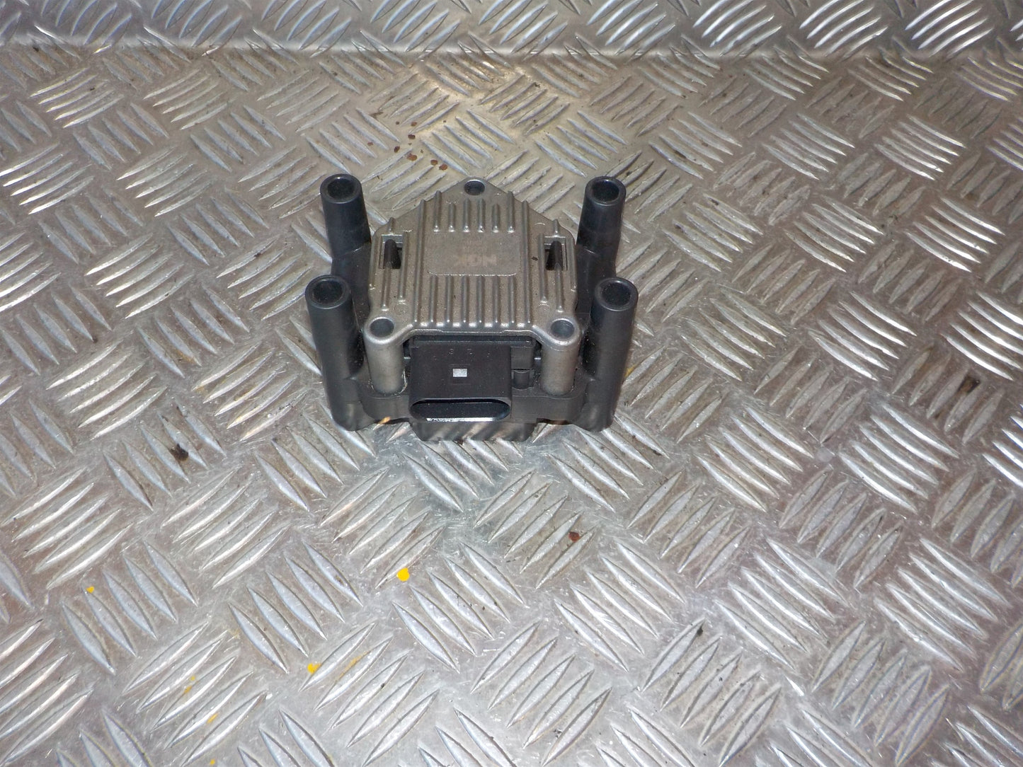 VW Passat 3B Tændspole El Med OEM Nr. 0537340818 Fra VW Ophugger