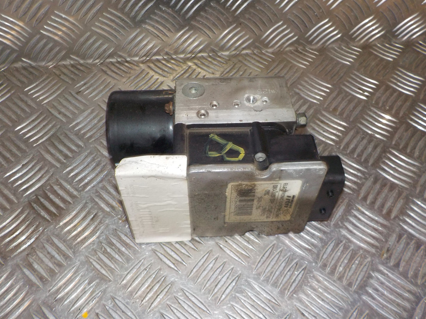 Opel Vectra C Abs Pumpe Med OEM Nr. 13663913 Fra Opel Ophugger