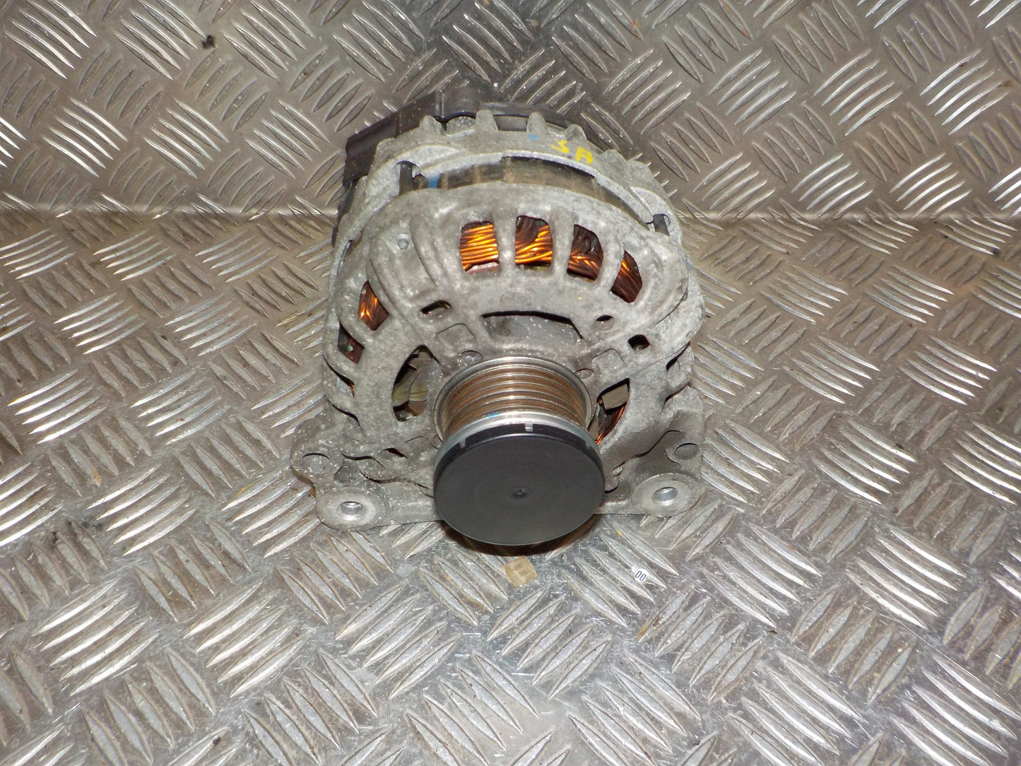 Seat Mii Generator Med OEM Nr. 04C903023J Fra Seat Ophugger