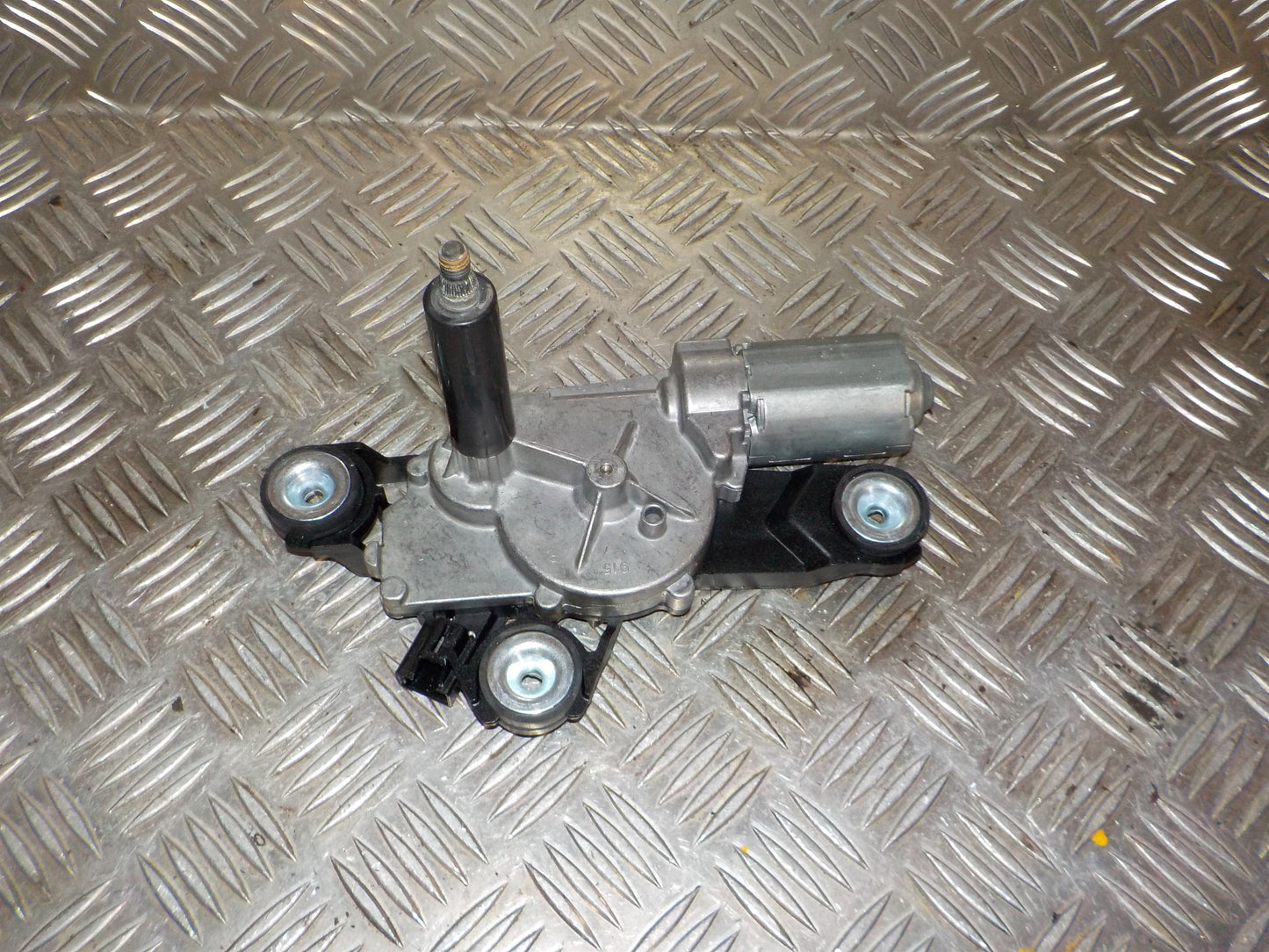 Volvo S40/V50 Bagrudevisker Motor Med OEM Nr. 0390201825 Fra Volvo Ophugger