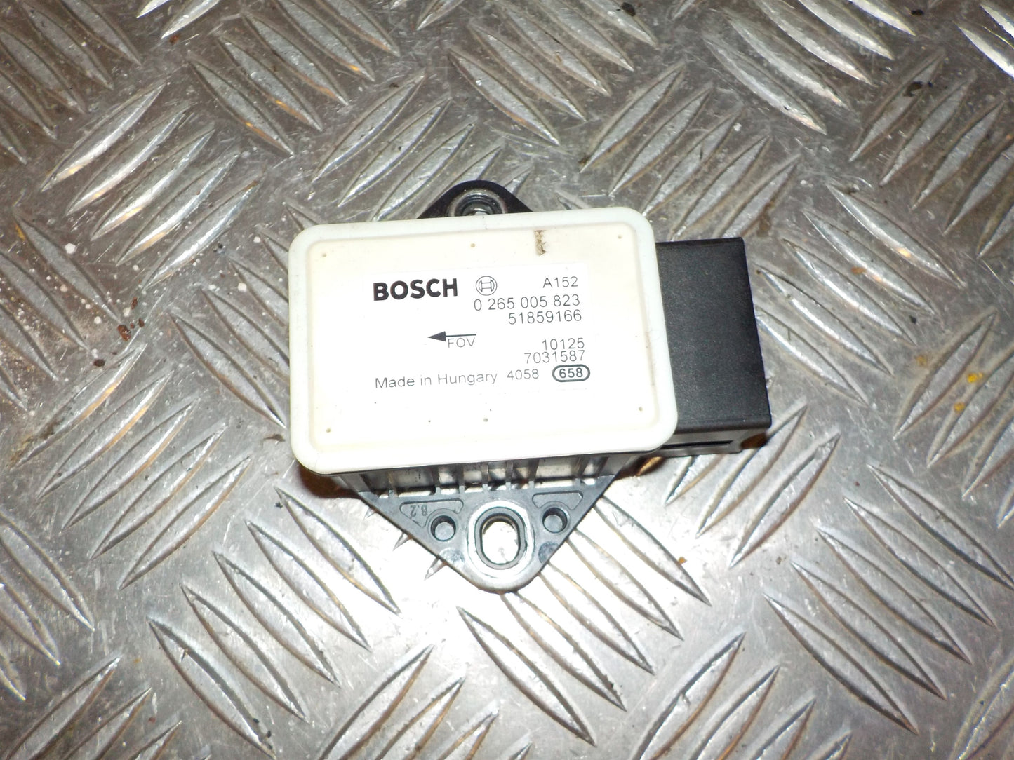 Fiat Punto Evo Esp Sensor Med OEM Nr. 51859166 Fra Fiat Ophugger