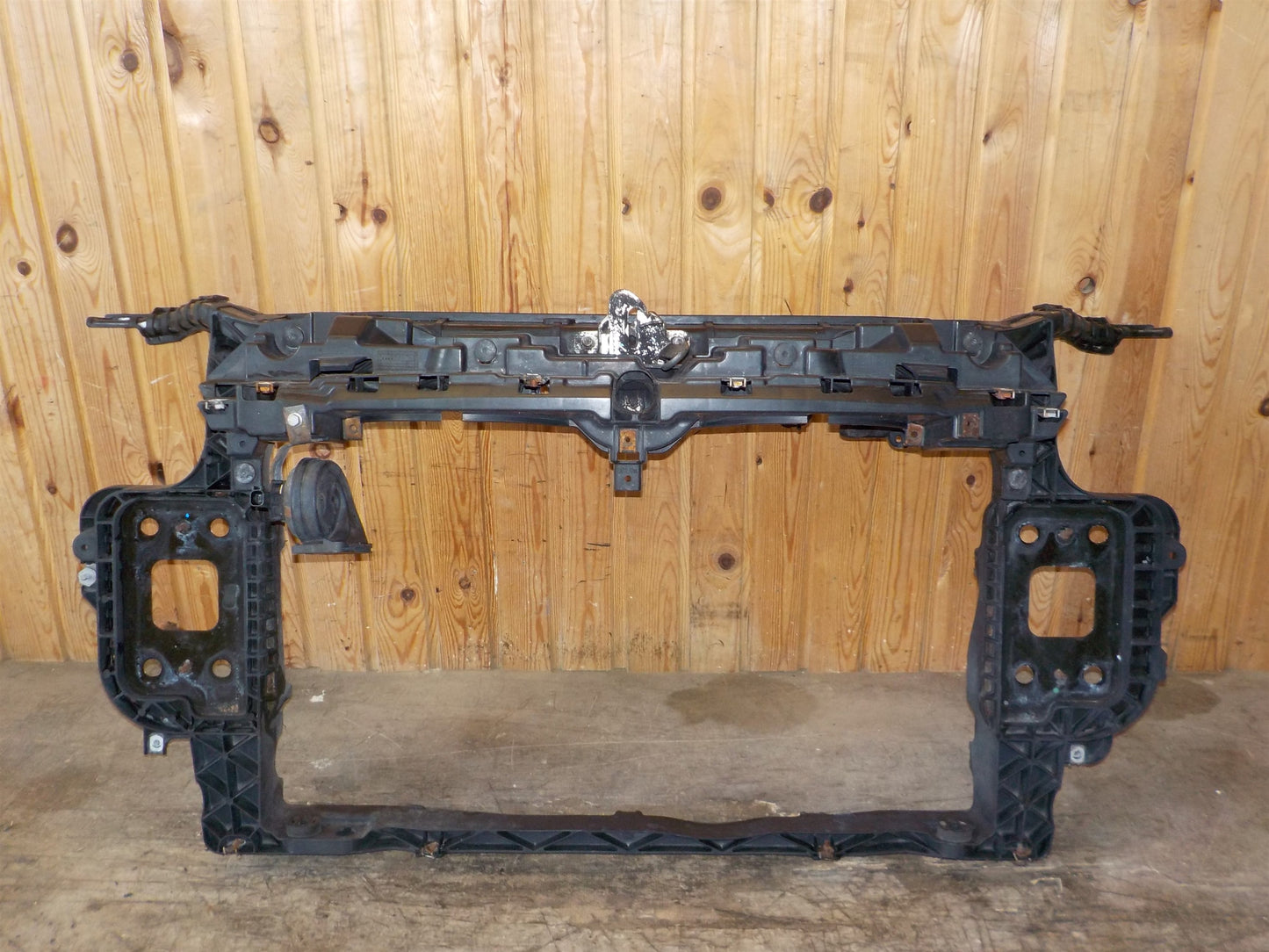 Fiat Punto Evo Frontkasse Med OEM Nr. 50508540 Fra Fiat Ophugger