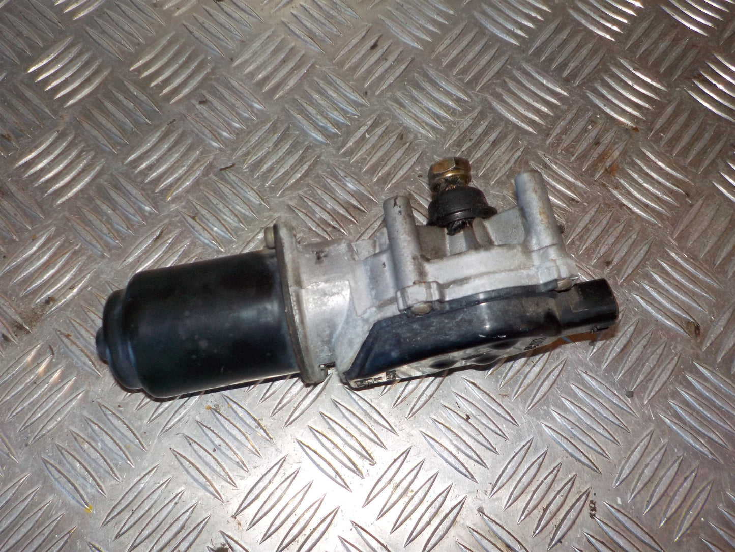 Honda Cr-V Viskermotor Med OEM Nr. 76505S6MQ01 Fra Honda Ophugger