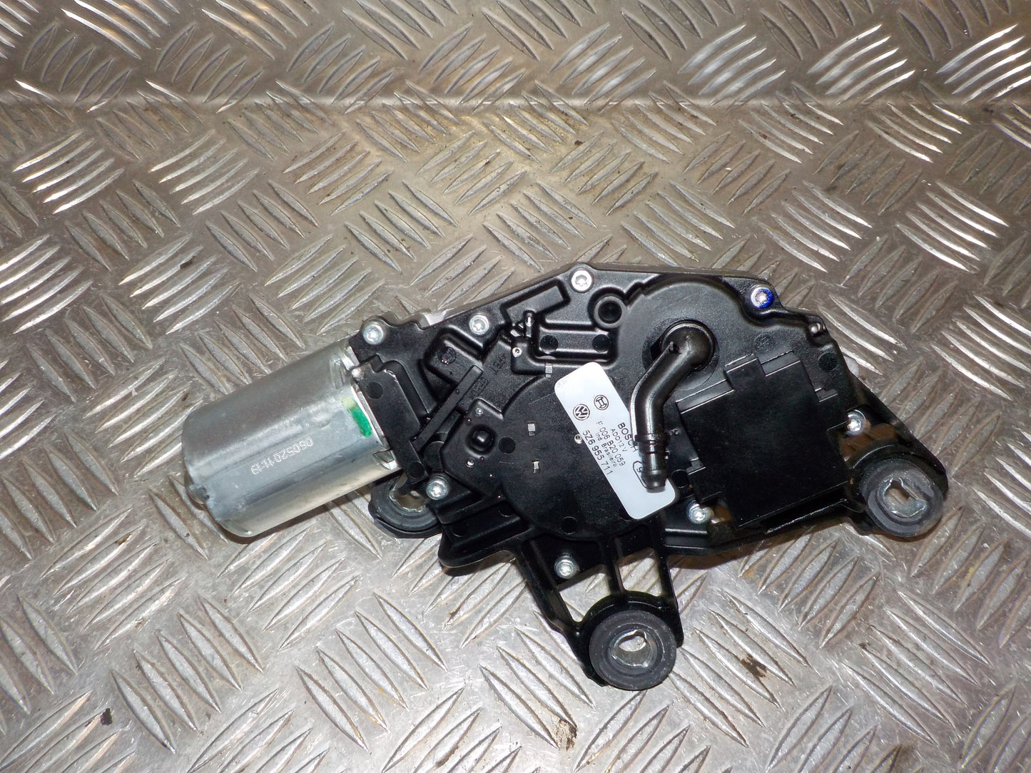 VW Fox 5Z Bagrudevisker Motor Med OEM Nr. 5Z6955711 Fra VW Ophugger