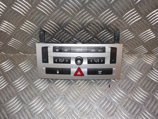 Peugeot 407 Varmeregulering Med OEM Nr. 96573322YP Fra Peugeot Ophugger