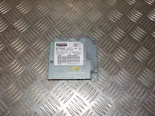 Peugeot 407 Airbag Elboks Med OEM Nr. 9655880880 Fra Peugeot Ophugger