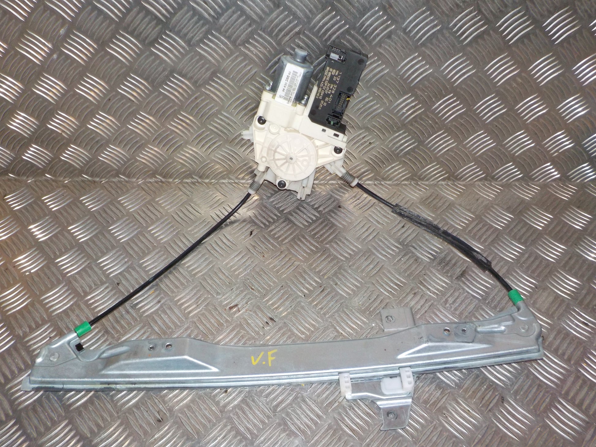 Peugeot 407 Rudemotor - Rudehejs Med OEM Nr. 9663036680 Fra Peugeot Ophugger