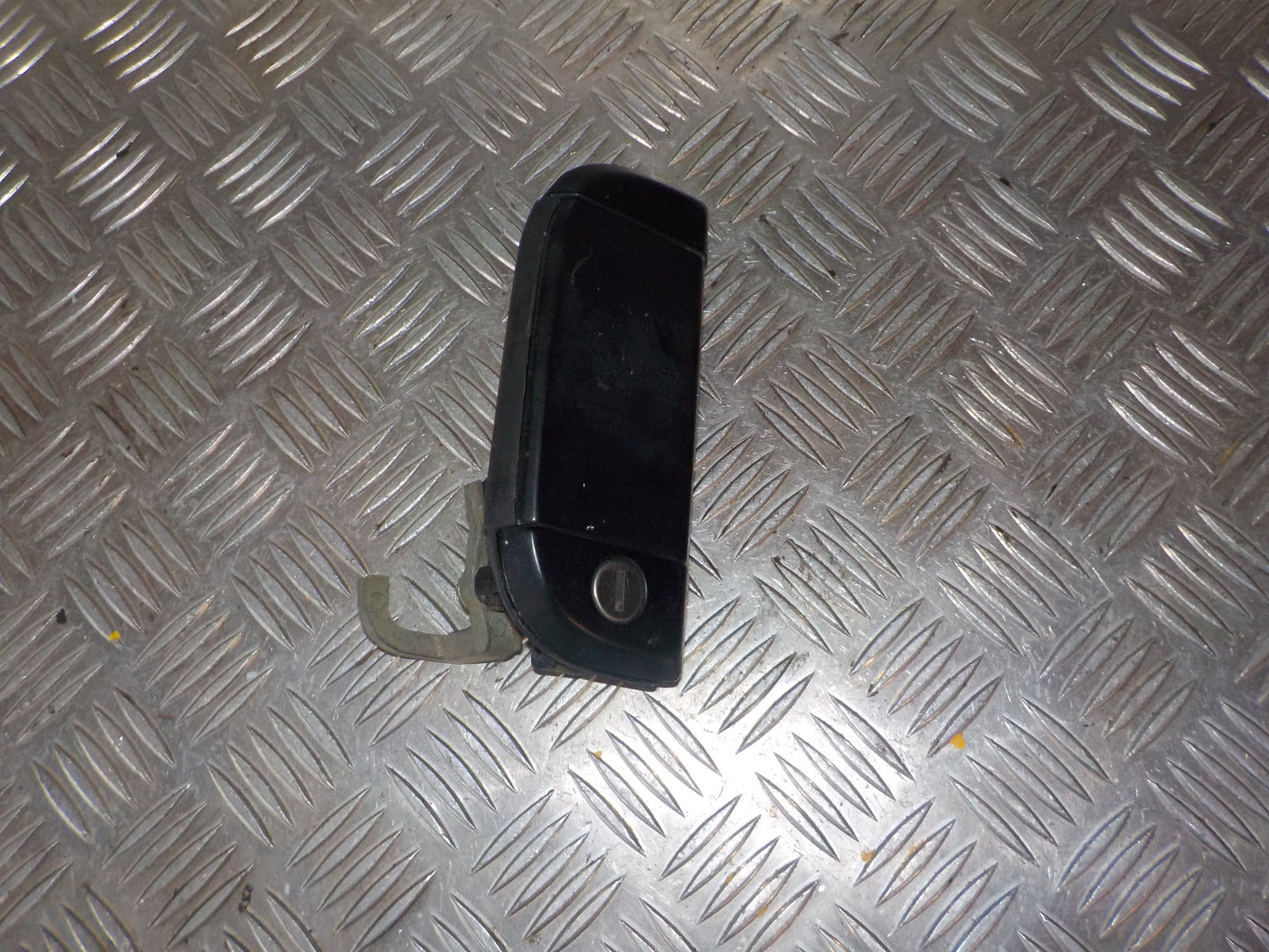 VW Transporter T4 Håndtag Udvendig Med OEM Nr. 701837206 Fra VW Ophugger