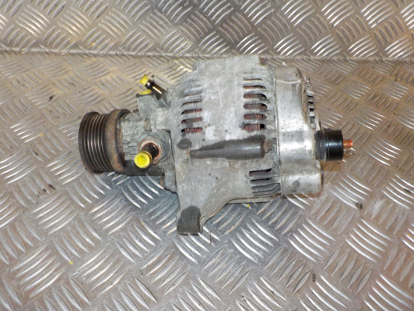Hyundai Getz Generator M/Pumpe Med OEM Nr. 3730027601 Fra Hyundai Ophugger