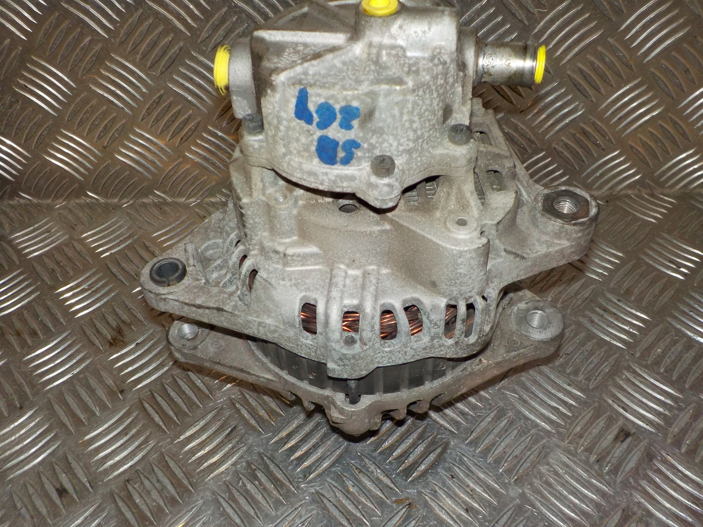 Kia Sorento Generator M/Pumpe Med OEM Nr. 373004A112 Fra Kia Ophugger