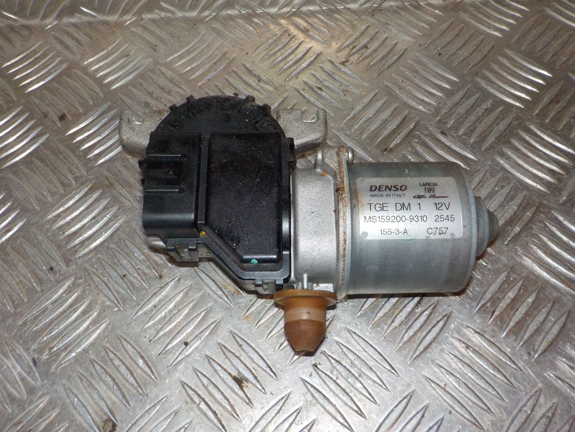 Ford Ka Viskermotor Med OEM Nr. Ophugger Fra Ford Ophugger