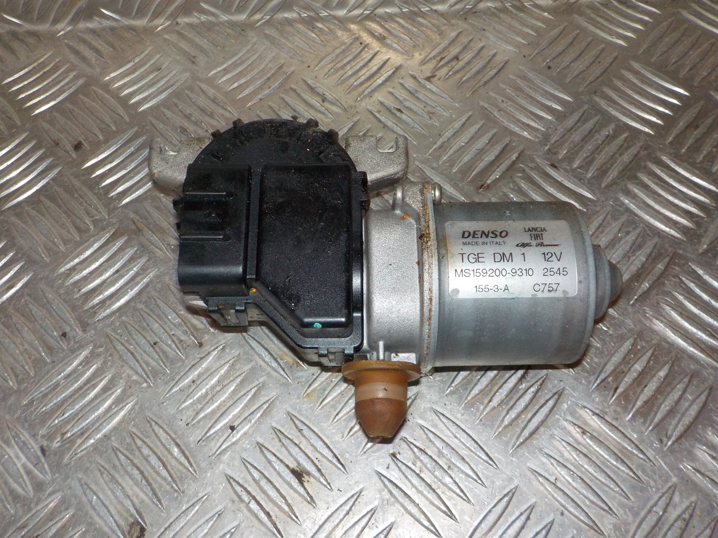Ford Ka Viskermotor Med OEM Nr. 1747197 Fra Ford Ophugger