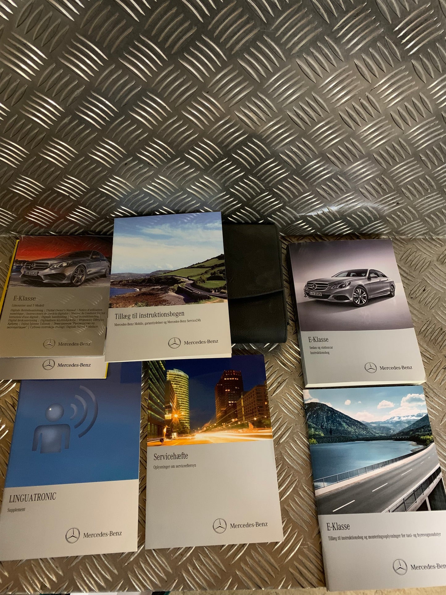 Mercedes E W212 Instruktionsbog Med OEM Nr. DANSK Fra Mercedes Ophugger